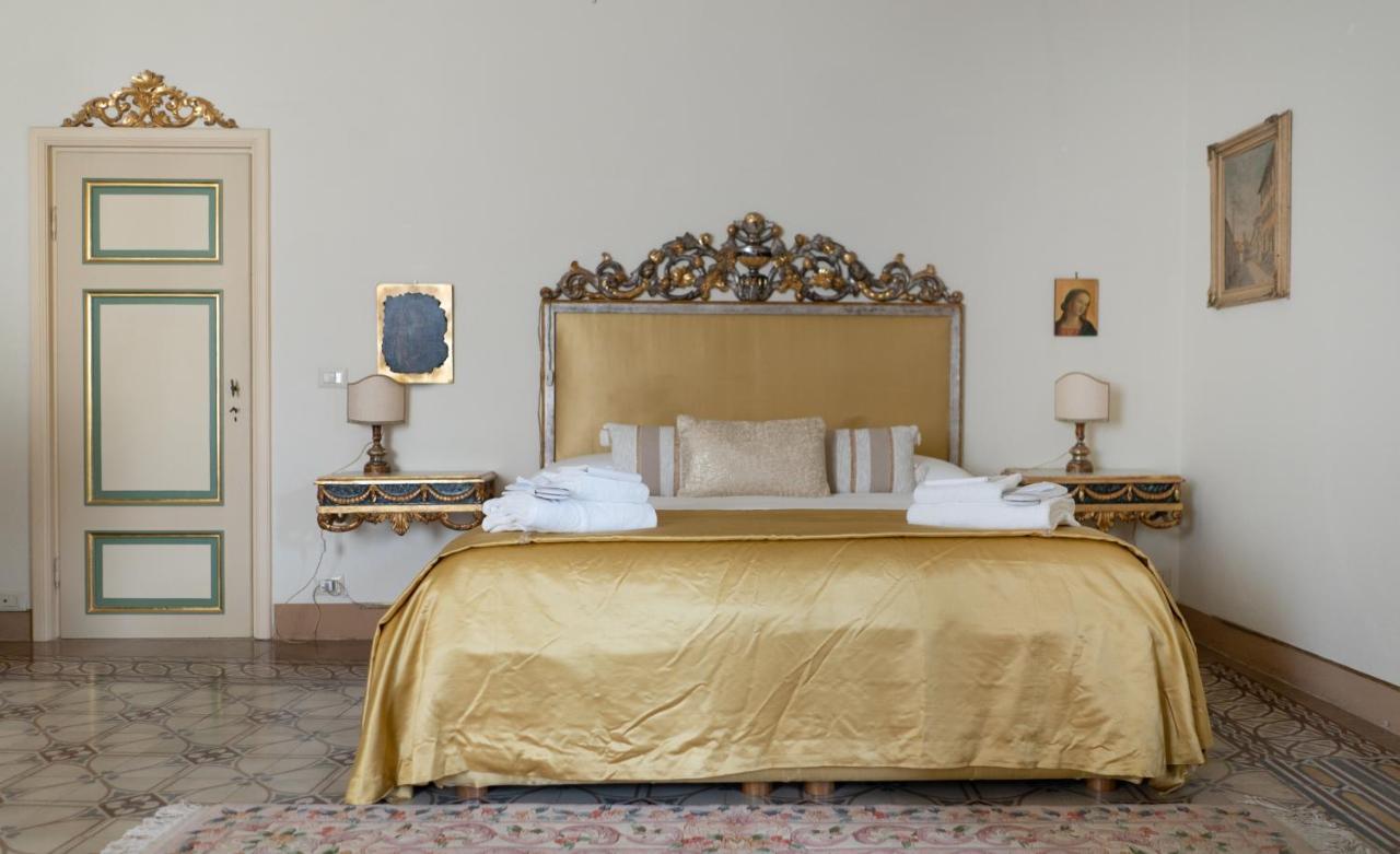 Dimora Leone Apartment *